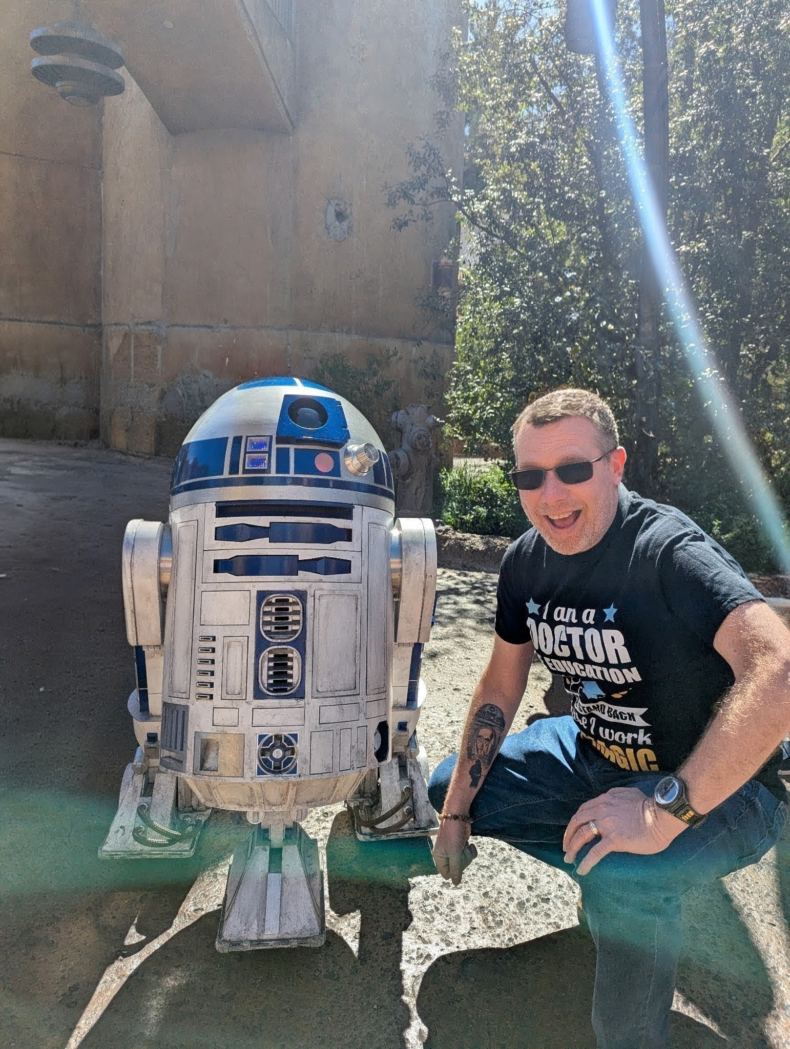 1044780907891372443~2 (1)